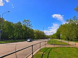 Вид у школы №1512 на площадь Амилкара Кабрала