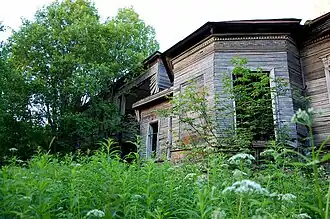 Заброшенный усадебный дом (2017)