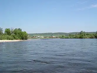 Река Кан при впадении в неё Анжи