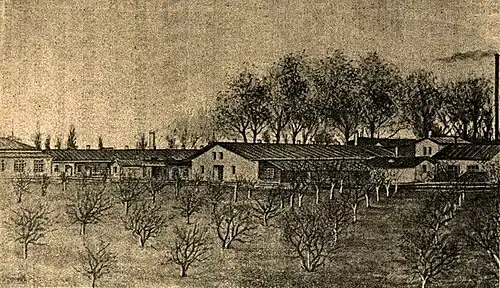 Вид Симферопольской фабрики фруктов в сахаре, фруктов глазированных, фруктовых компотов, фруктового варенья и прочего Фабрично-Торгового Товарищества А. И. Абрикосова и сыновей. Фото не позднее 1894 года