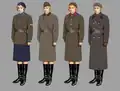 Форма одежды военнослужащих женщин (нестроевой состав): младший воентехник (с февраля 1941 г.), младший военфельдшер в платье летнем, военюрист в платье шерстяном и суконном берете, интендант 3-го ранга в пальто (с августа 1941 г.)