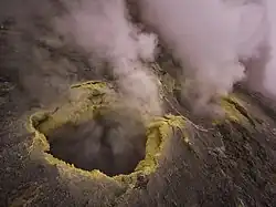 Фумаролы вулкана Мутновский. Природный заказник «Южно-Камчатский»