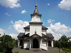 Главный вход в храм Великомученика Димитрия Солунского