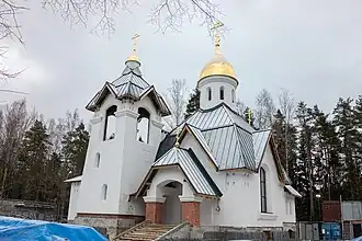 Декабрь 2019 г., вид на храм с юго-западной стороны