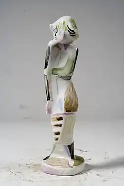 Цветаева. 2008. Фарфор, роспись. В. 20 см