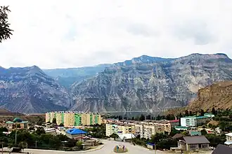 Вид на посёлок со стороны трассы