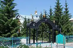 Вход в храм