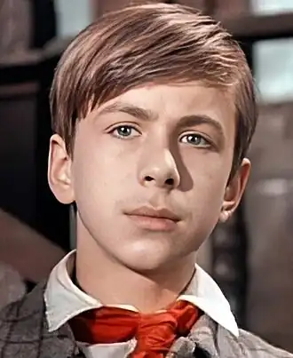 В роли Славки Эльдаровав фильме «Бронзовая птица»