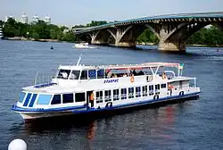 Теплоход «Эльбрус» на реке Днепр