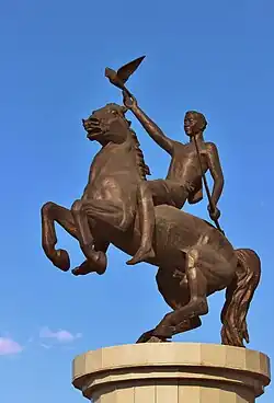 Скульптура «Юность Бурятии»