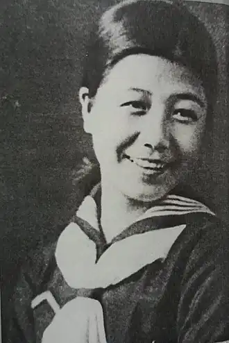 Юк Ён Су в молодости