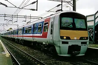 Пригородный поезд