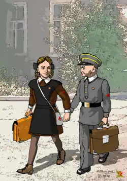 Учащиеся младших классов (октябрята): слева повседневная форма для девочек, знаки различия должности «Санитар» (контроль за чистотой учащихся в классе); справа форма для мальчиков, на рукаве знак различия октябрятской должности «Командир звёздочки», руководитель группы из пяти детей.