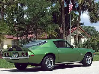1971 Camaro SS с высоким задним спойлером