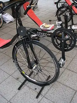 Крупный план: передний привод с неподвижной кареткой лигерада ZOX