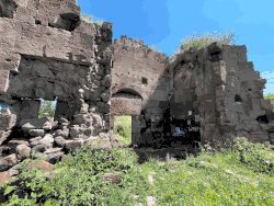 Останки церкви