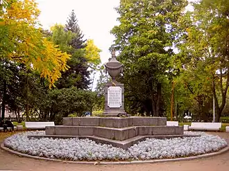 Братская могила погибших при подавлении Кронштадтского мятежа