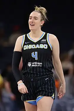 Мабри в игре за «Чикаго Скай» против «Миннесота Линкс» (3 мая 2024 года)