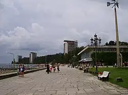 Пансионатный комплекс на набережной в Пицунде