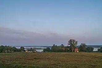 Вид на остатки усадьбы