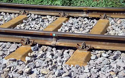 Сварные стыки после алюмотермитной сварки на месте