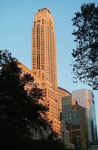 Пятая авеню, 500, в которой расположен офис издательства