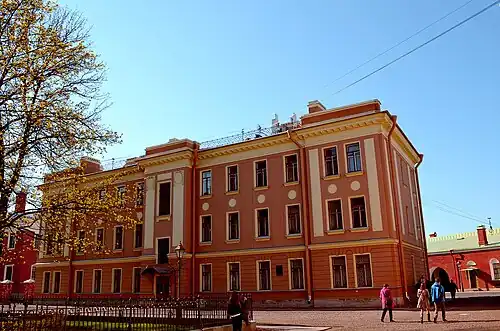 Штаб-офицерский флигель