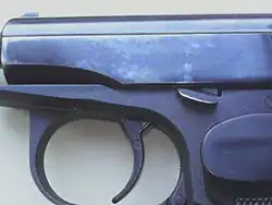 ПМ (затвор на затворной задержке): кнопка затворной задержки