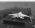 A3J-1 перед запуском с авианосца «Форрестол» во время испытаний, ноябрь 1960 года
