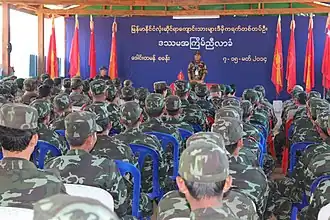 Тан Кхэ на конференции в 2014 году