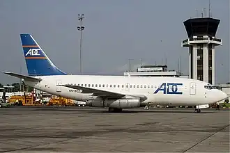 Boeing 737-200 авиакомпании ADC Airlines, схожий с разбившимся