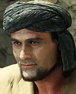 Кахи Кавсадзе в роли Абдуллы