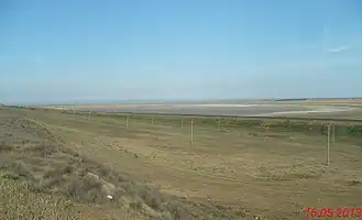 Вид на озеро в мае 2013 года