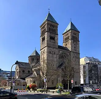 Вид церкви с Кайзерсвертер Штрассе