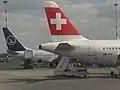 Самолёты Swiss и TAROM в OTP