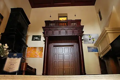 Главный вход в замок