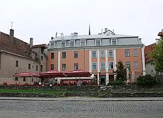 Площадь Альберта.Вид на дом 19 по улице Вецпилсетас