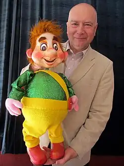 Алексей Климашевский с куклой Карлсона