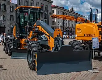 Автогрейдер Амкодор 165