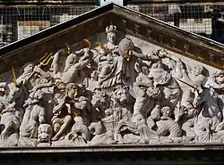 Горельеф фронтона. Деталь