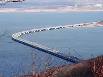 Мост через Амурский залив