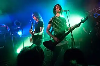The Datsuns во время выступления.