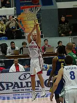 Трёхочковый от Антона Понкрашова