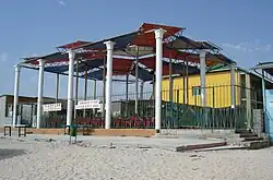 Одно из береговых кафе