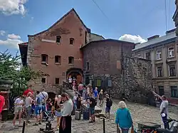 Ворота и башня арсенала