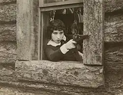 В фильме «Солнце уже зашло» (1919)