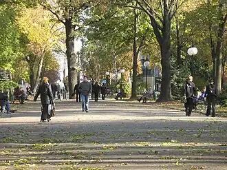 Середина осени в Харькове. Молодежный парк.