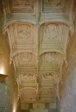 Кессонированные своды лестницы замка Азе-лё-Ридо