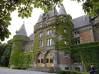 Главный вход в замок