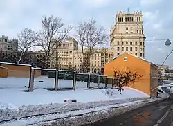 Большой Ватин переулок. Вид на Яузскую улицу и восточное крыло Дома на Котельнической набережной.